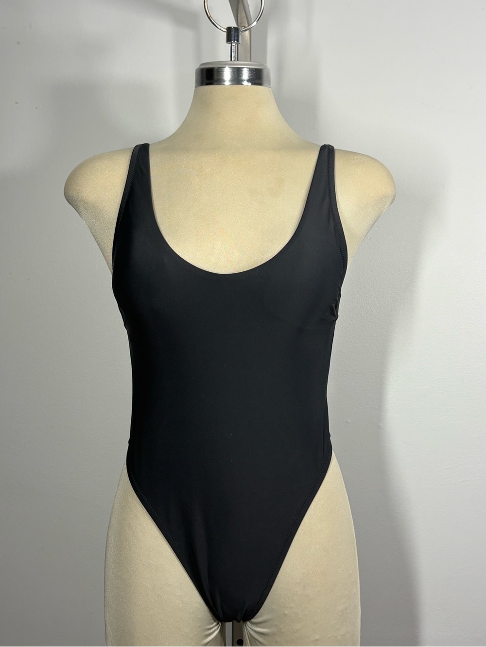 RELLECIGA Black Scoop Neck One-Piece Swimsuit